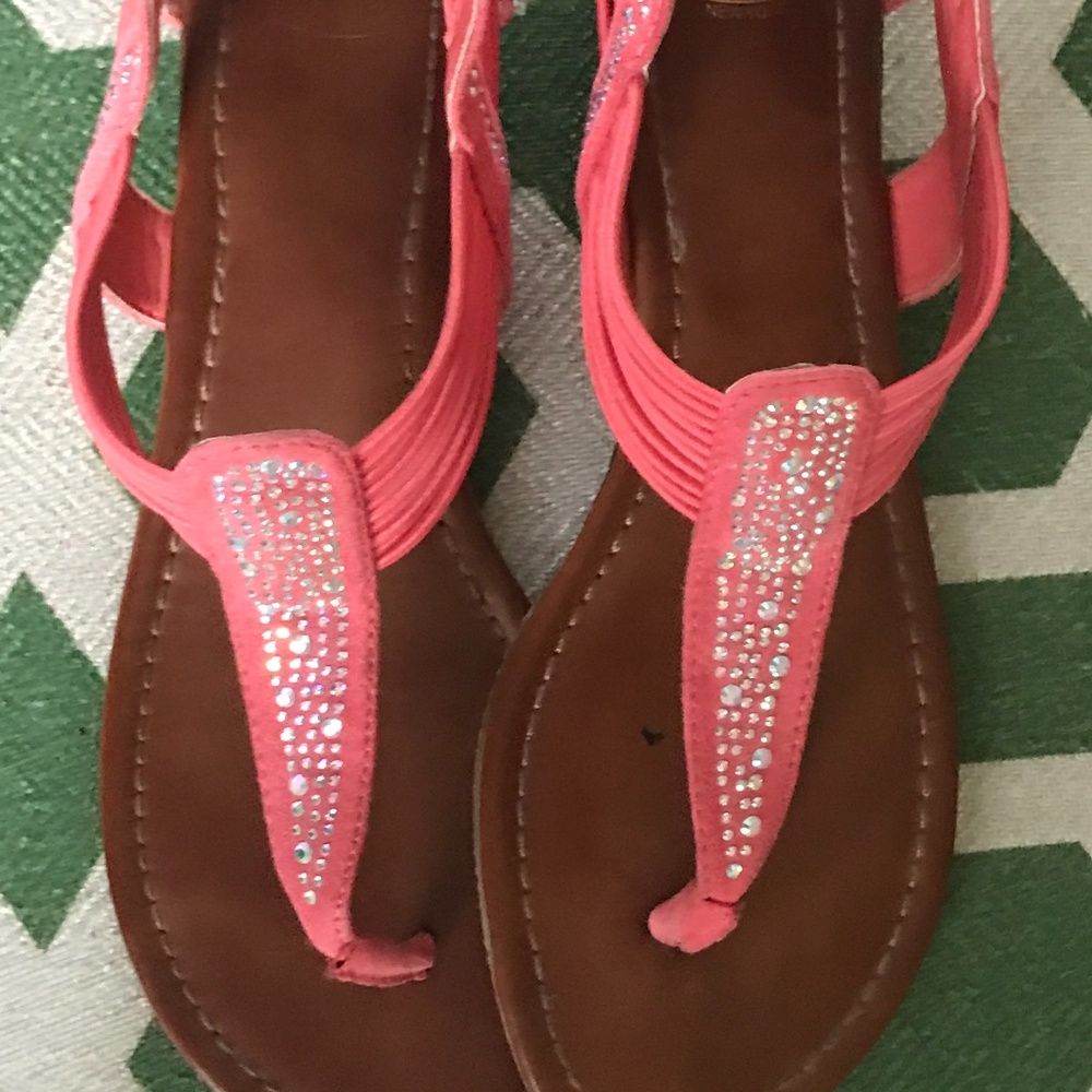 SM New York; sandals; pink leather/bling